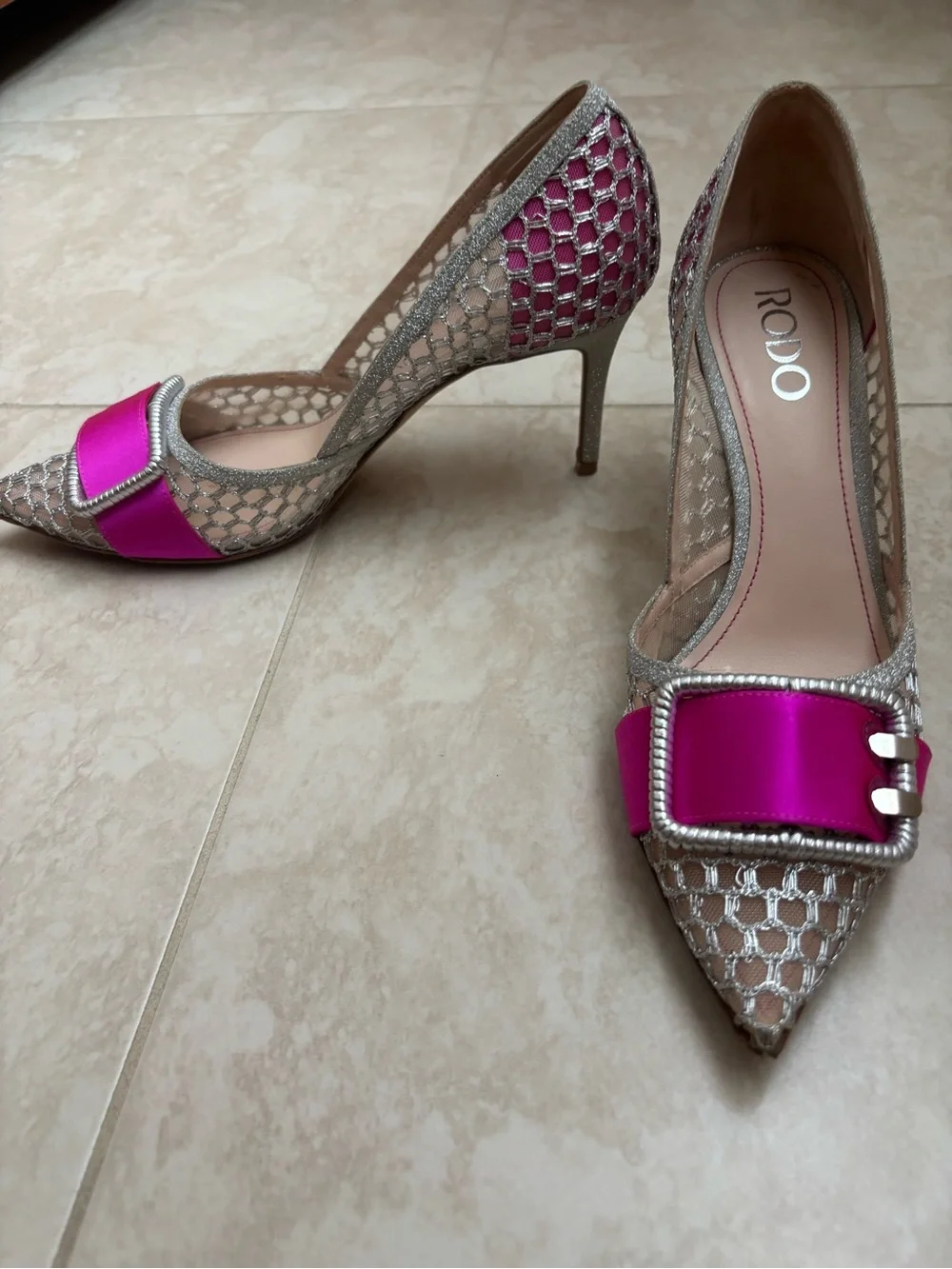 RODO Mesh Pointed-Toe Pumps with Fuchsia Accent